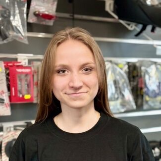 Emilie Gaillet Lernende Motorradmechanikerin
